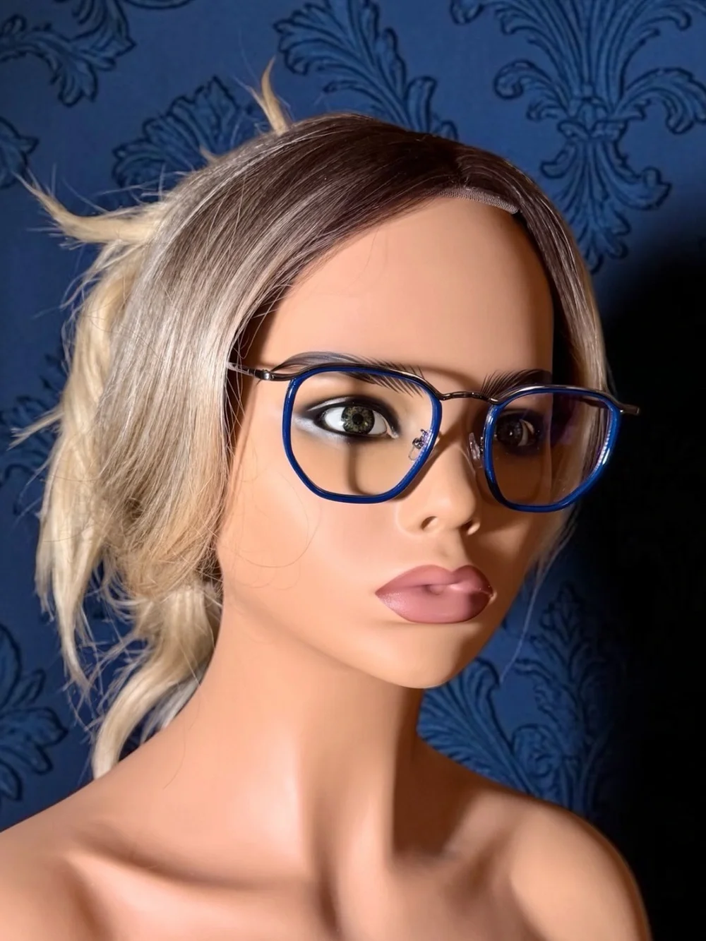 Lu Blue Light Readers